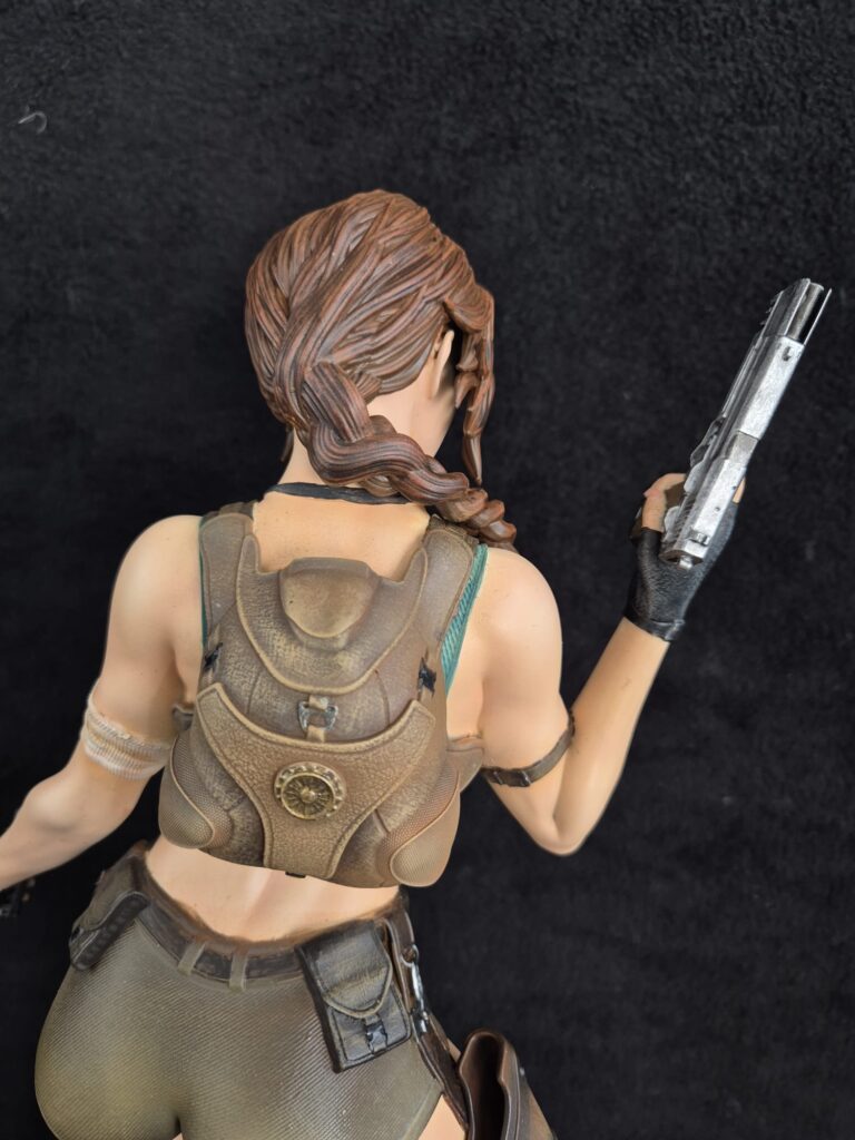 Lara Croft na 003