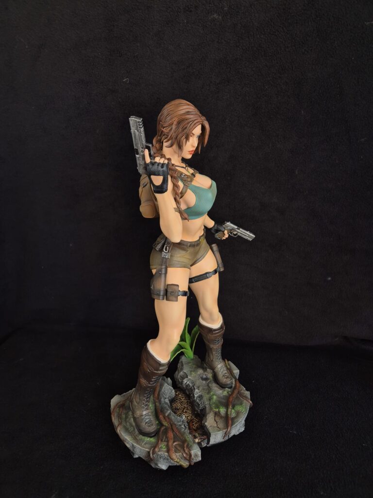 Lara Croft na 007
