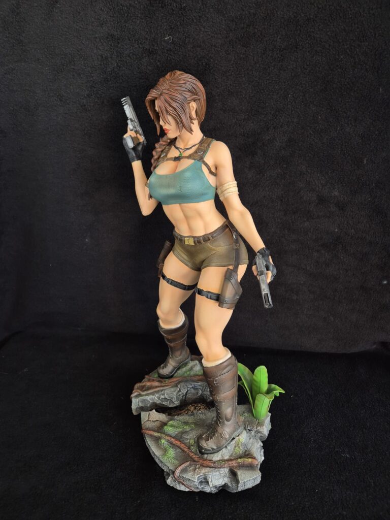 Lara Croft na 010