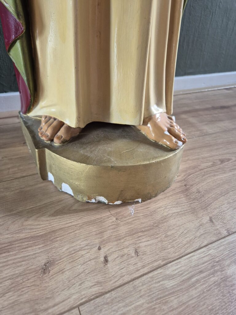 Jezus beeld voor 007